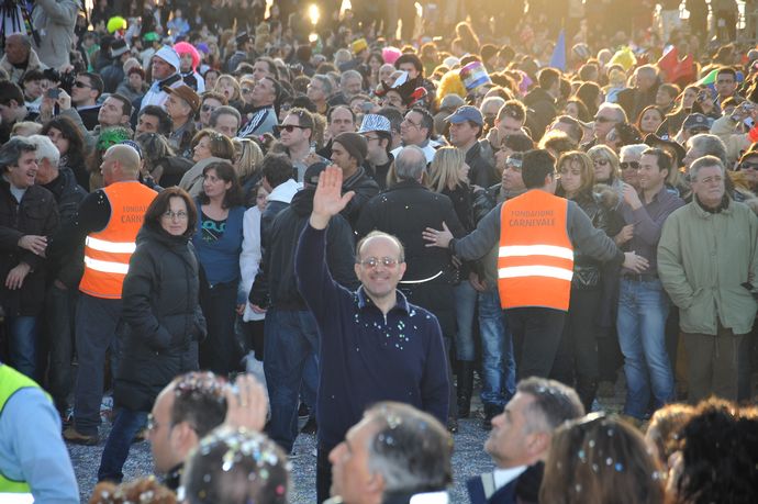 Ingrandisci la foto